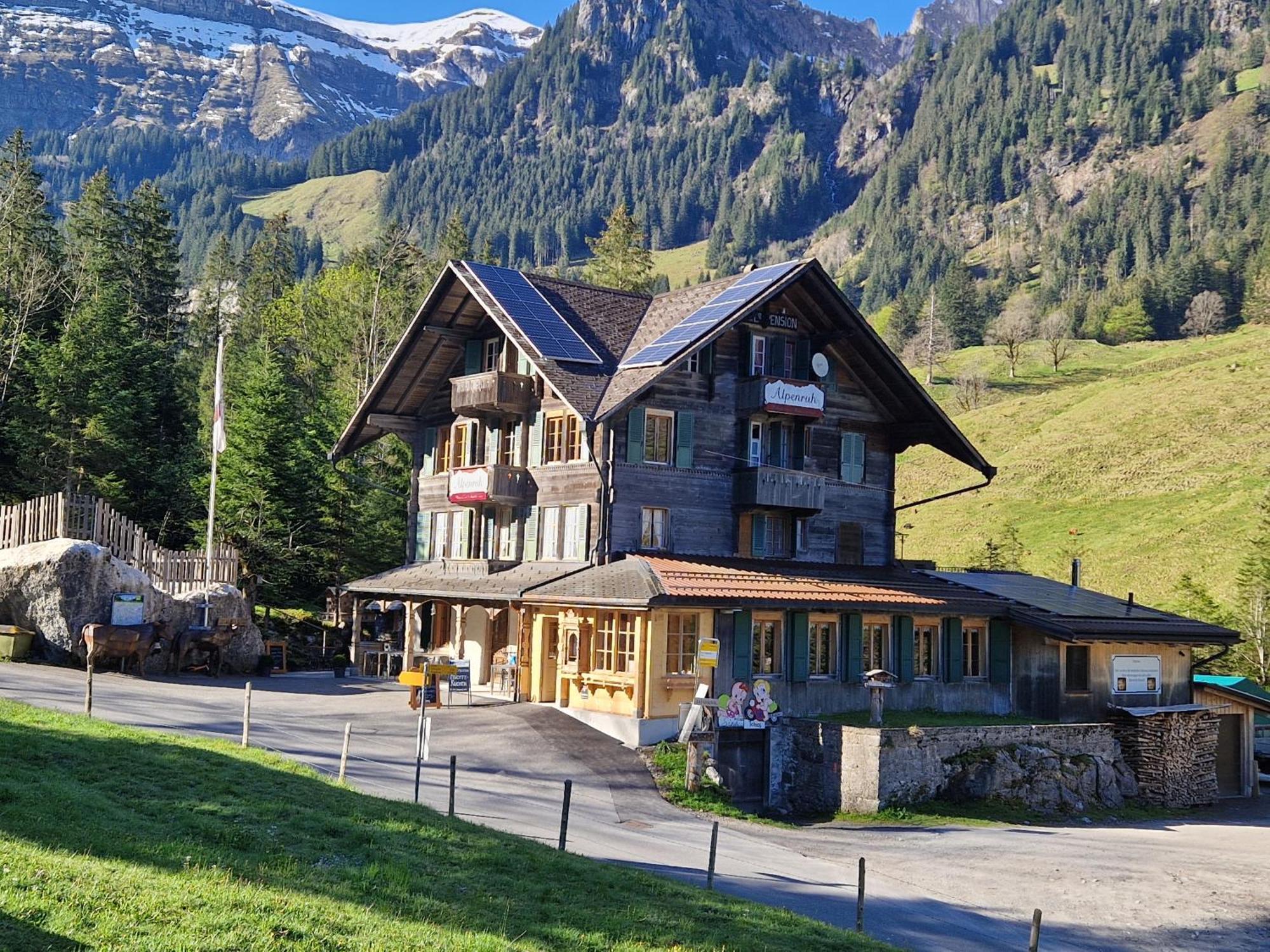 Alpenruh Kiental Hotel Bagian luar foto